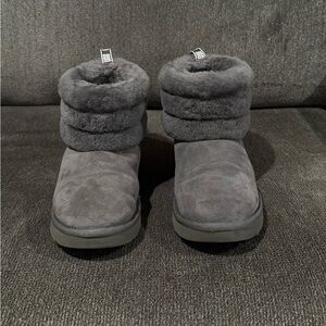 UGG Fluff Mini Quilted Boots – Charcoal